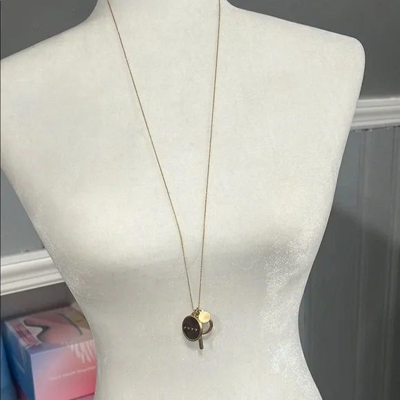 Lucky Brand Elegant Gold Pendant Necklace 30” plus 2” extender - Picture 2 of 4